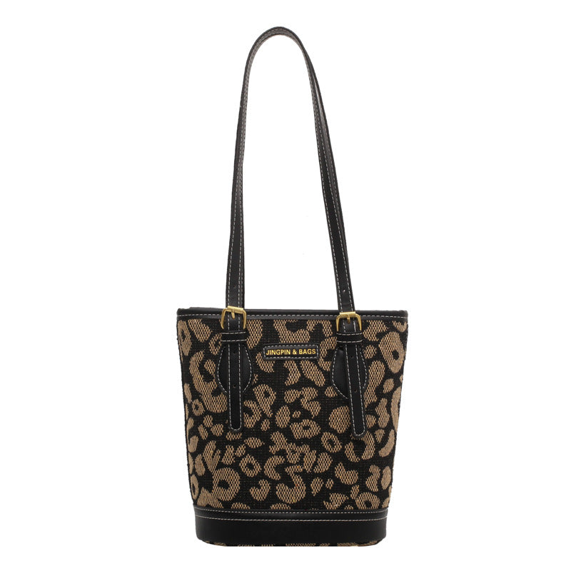 New Trend Retro Armpit Shoulder Bag Stitching Bucket Bag Fashion Women's Bag Underarm Handbag