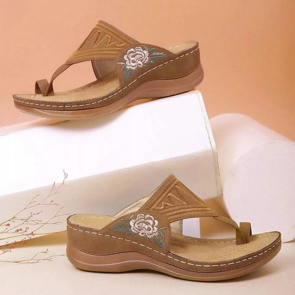 Summer New Sandals Plus Size Women's Shoes Electric Embroidery Flip Flops
