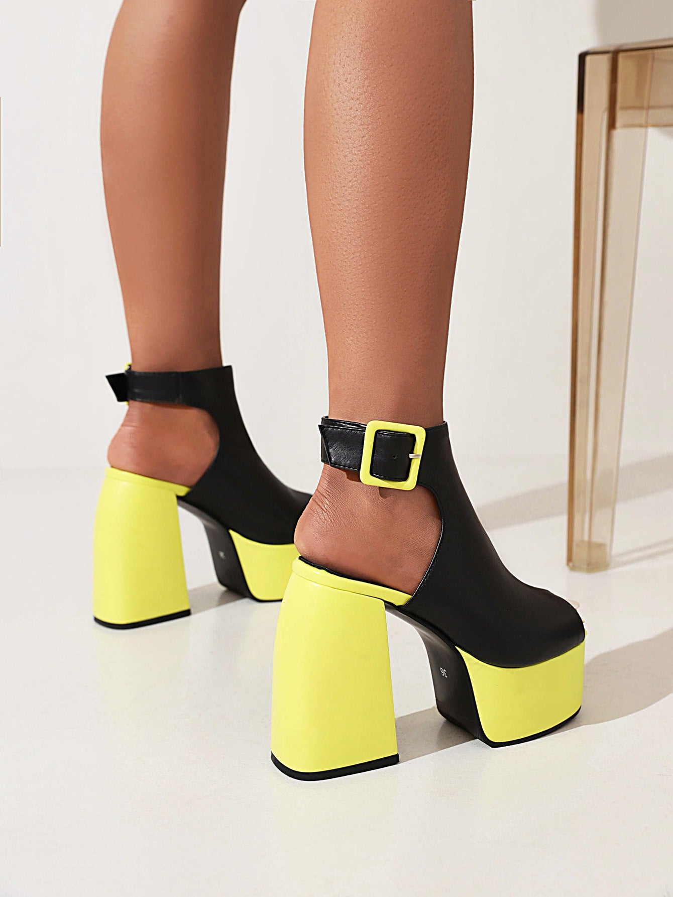 Spring And Summer New Fish Mouth Waterproof Platform Thick Bottom Back Empty Square Buckle High-Heeled Cool Boots Women