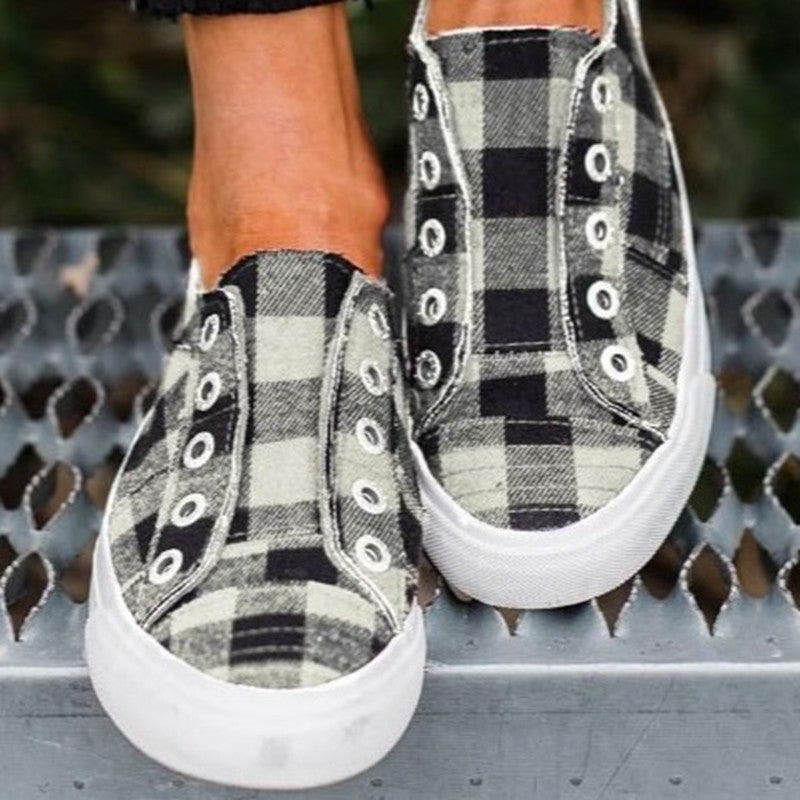 Women's New Large Size Slip-On Canvas Shoes