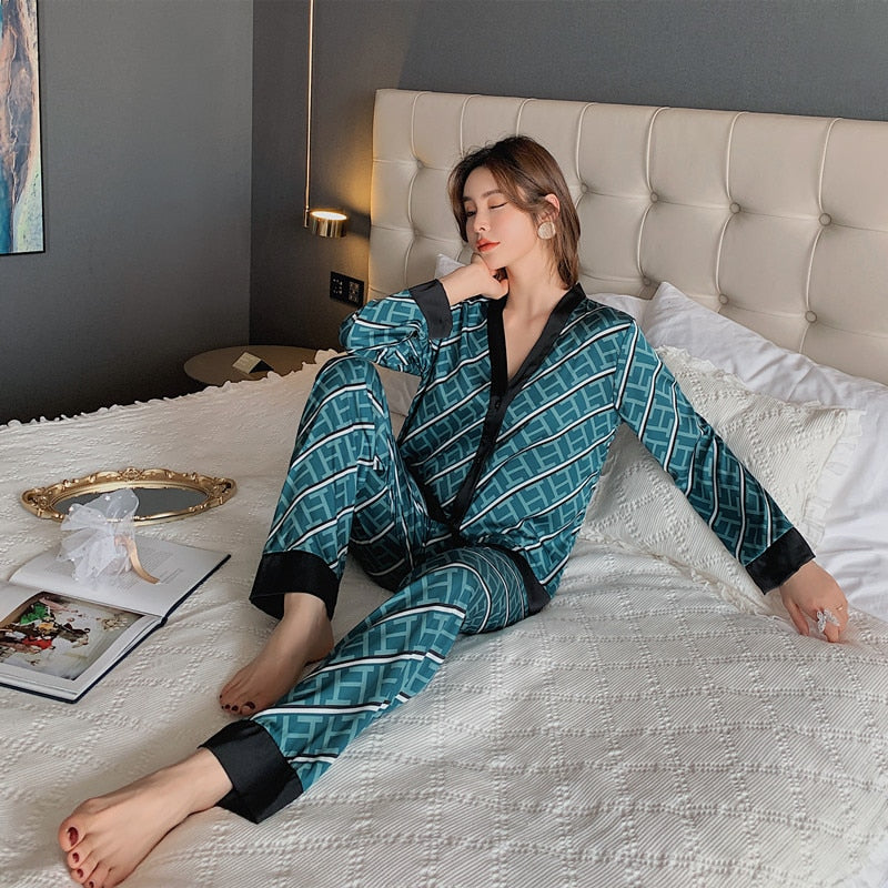 2021 Spring Women's Pajamas Set New Luxury Style Fashion Cross Letter Print Sleepwear Silk Like Leisure Home Clothes Nightwear - TRIPLE AAA Fashion Collection
