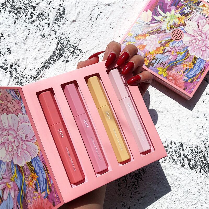 4 Pieces Of Lip Gloss Water Sensitive Mist Face Matte Lipstick Moisturizing Lasting And Easy To Color - TRIPLE AAA Fashion Collection