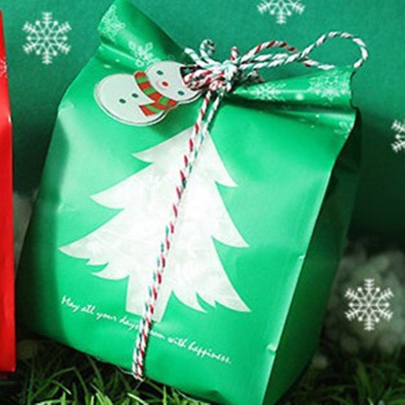 50pcs Red Green Merry Christmas Tree Snowflake Plastic Bag Candy Dessert Bags Wedding Christmas Party Kids Gift Bags Supplies - TRIPLE AAA Fashion Collection
