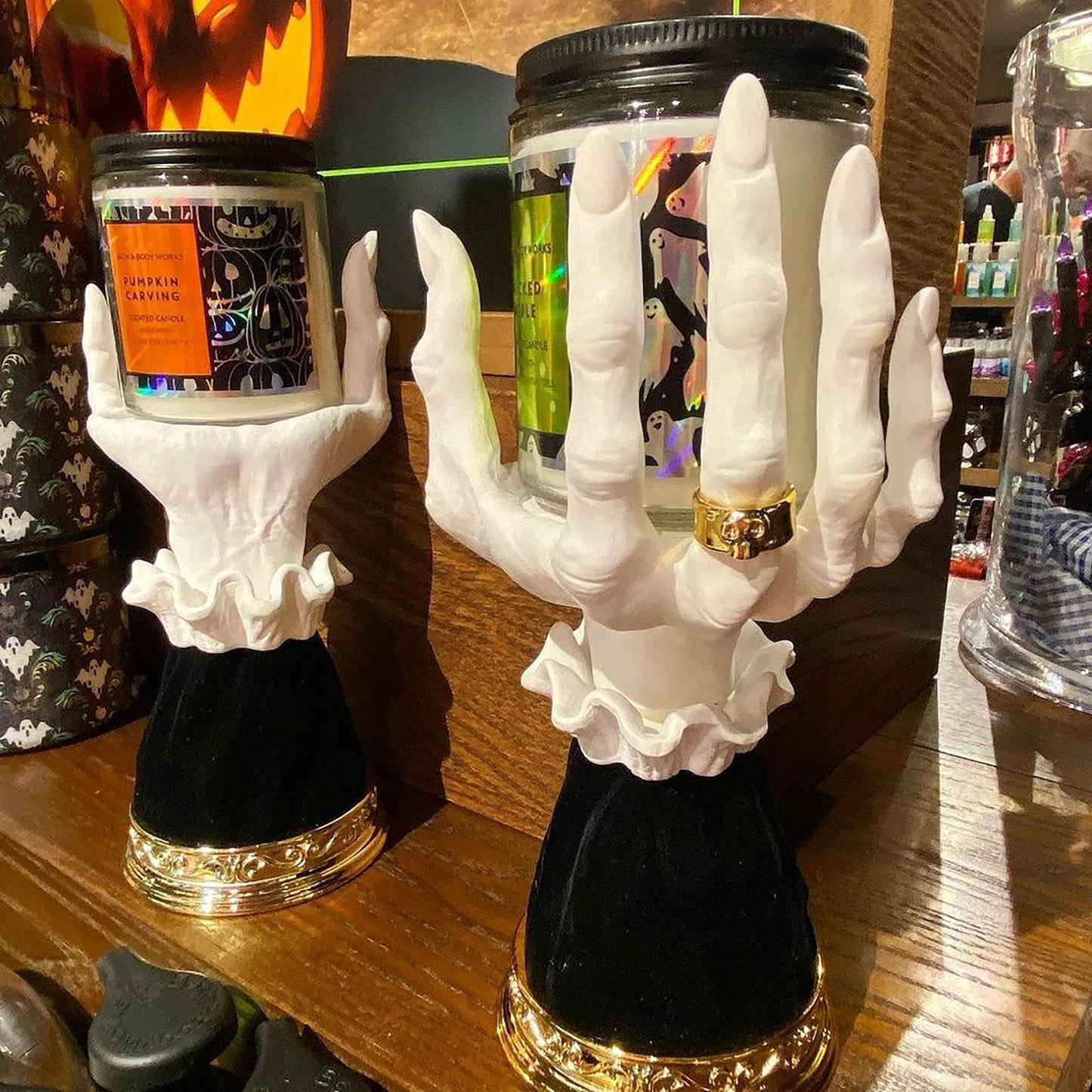 Halloween Resin Witch Hand Candlestick Creative Ghost Hand Haunted House Decoration Palm Candle Holder  Art Crafts Ornaments